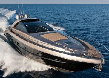 يخوت وقوارب